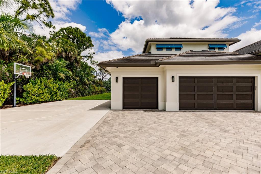 PINE RIDGE - Residential