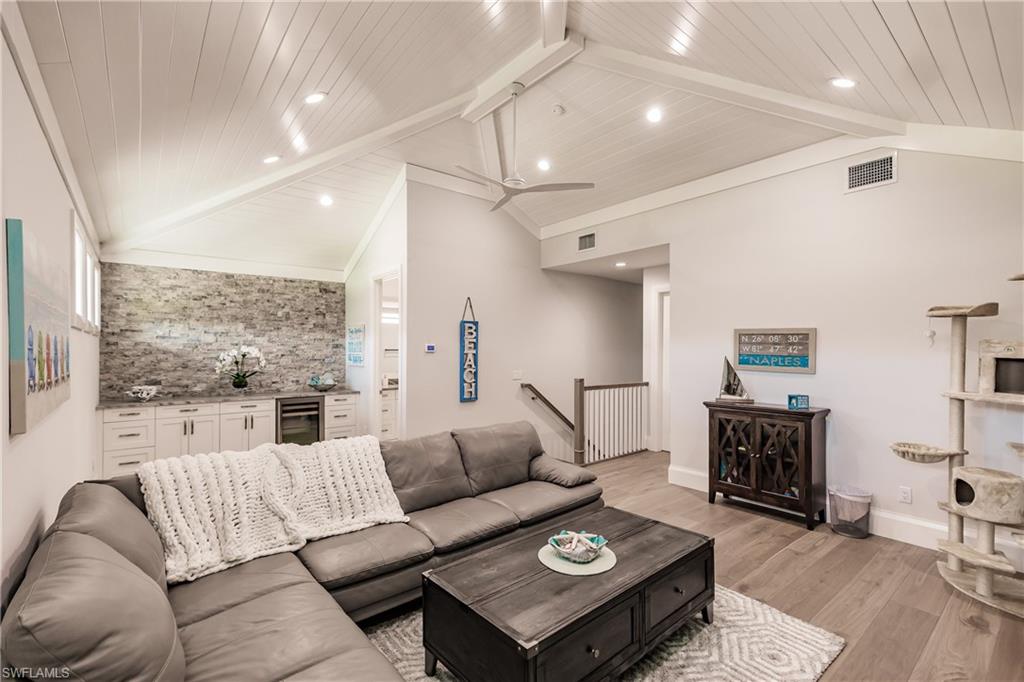 PINE RIDGE - Residential