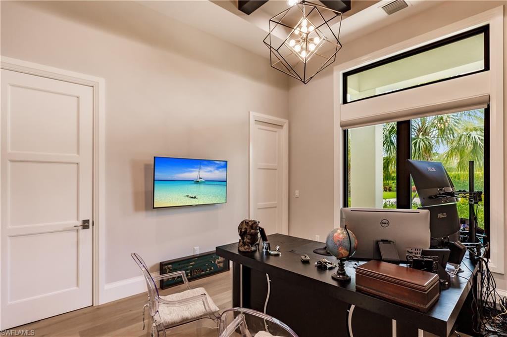 PINE RIDGE - Residential