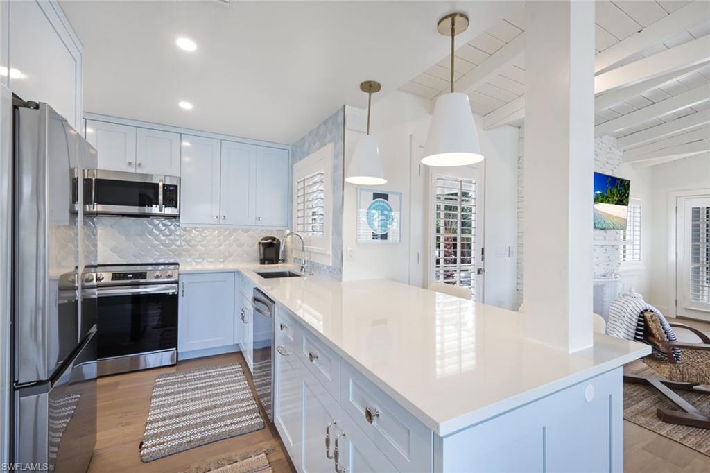 OLDE NAPLES - Residential Lease