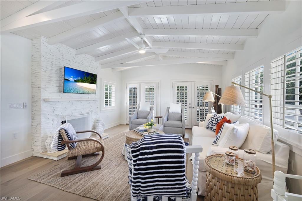 OLDE NAPLES - Residential Lease