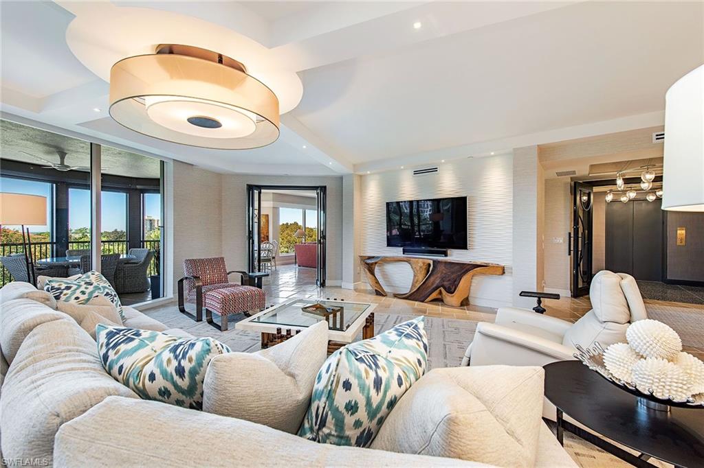 TRIESTE AT BAY COLONY - Residential