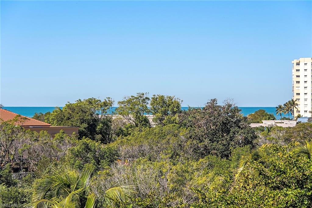 TRIESTE AT BAY COLONY - Residential