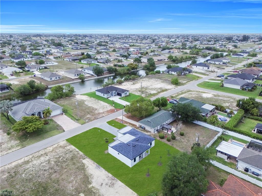 CAPE CORAL - Residential