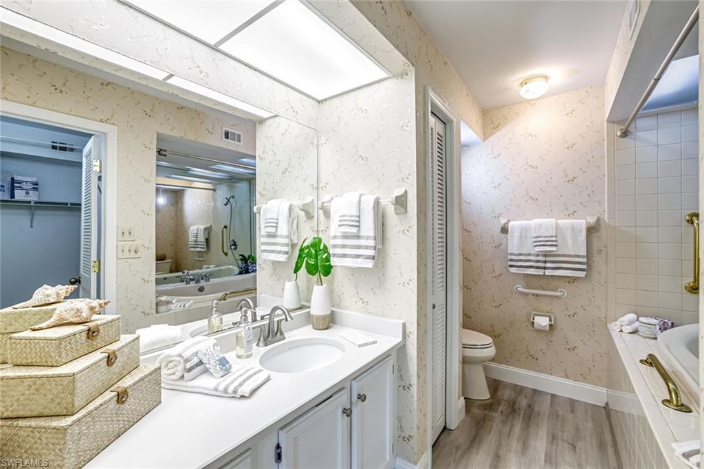 KINGWOOD GARDEN - Residential