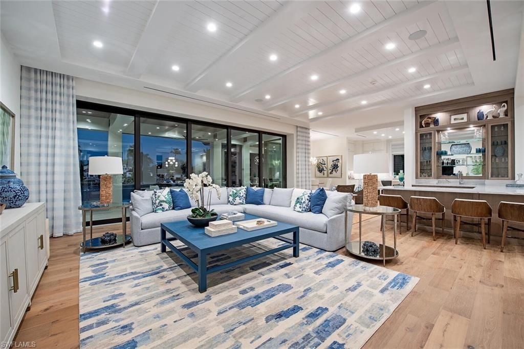 Photo of 3163 Gin LN, NAPLES, FL 34102 (MLS # 225064724)