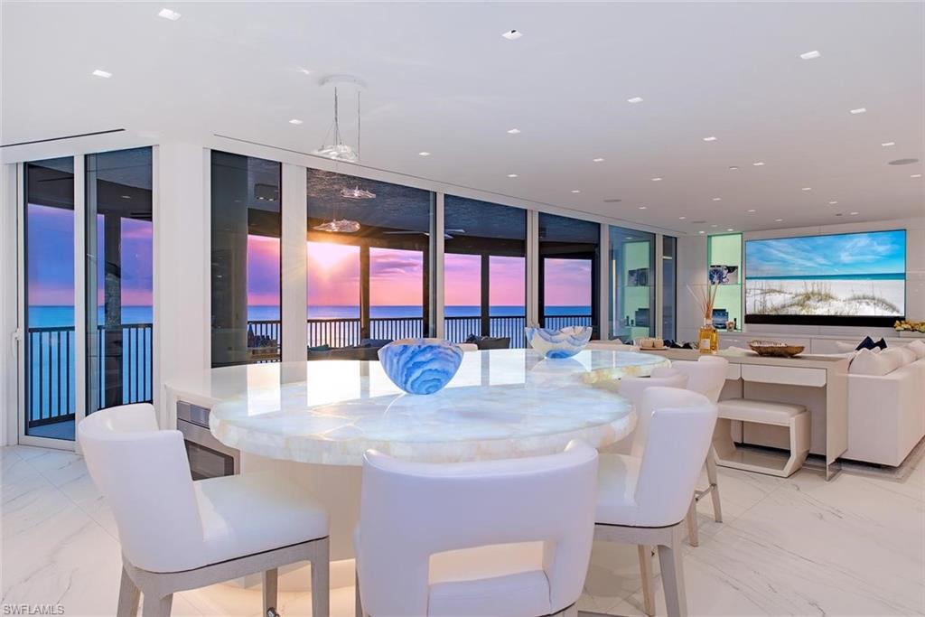 8665 BAY COLONY DR 1202