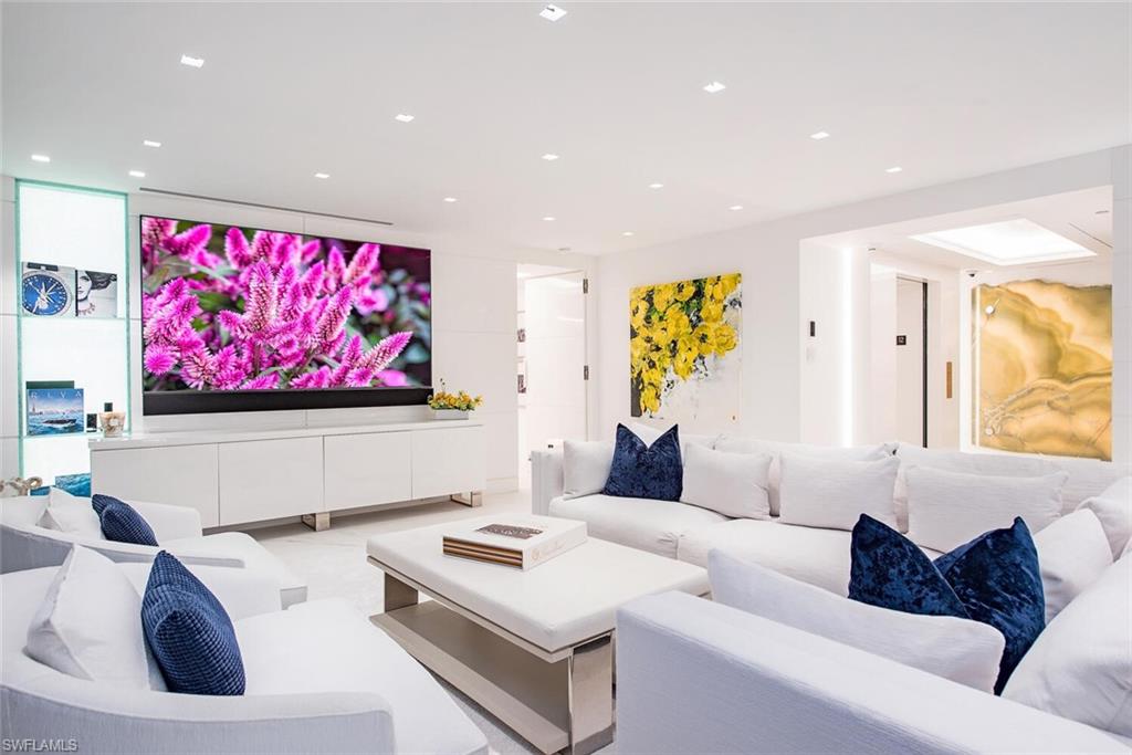 REMINGTON AT BAY COLONY - Residential