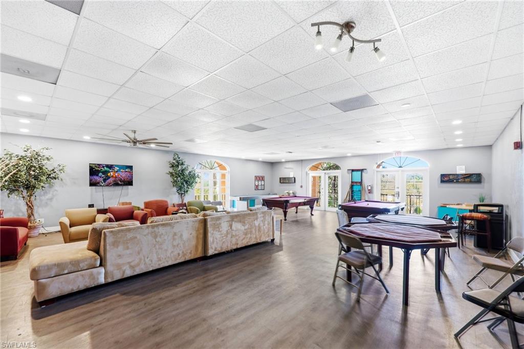 PORT OF THE ISLANDS - Residential