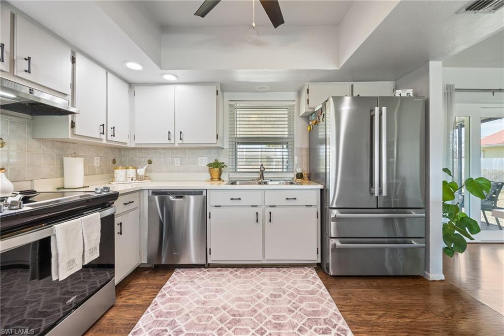 CAPE CORAL - Residential