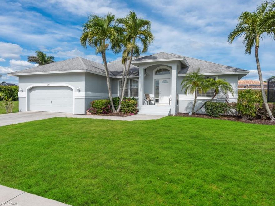 Brand new roof being put on in July!  What a great location! This charming home is very close to Mackle Park, schools, the library, and YMCA. It's a short drive to the beach, shops and dining. This home meticulously maintained home has a private backyard. It's a bright open floor plan and fully furnished, ready for you to move in!