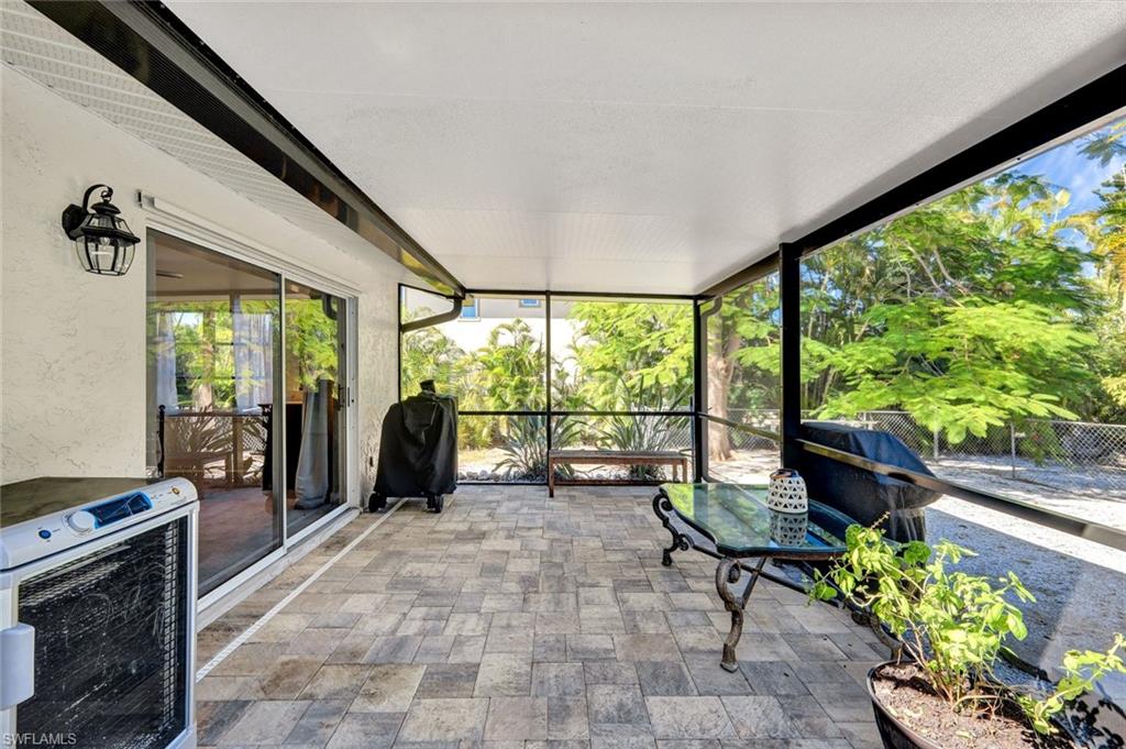 GUMBO LIMBO - Residential