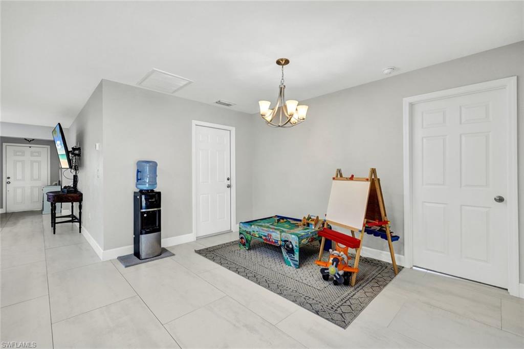 GUMBO LIMBO - Residential