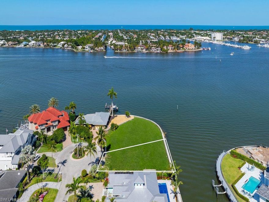 Ideally situated at the end of a cul-de-sac, this residential homesite is ready for you to imagine and build the waterfront home of your dreams.