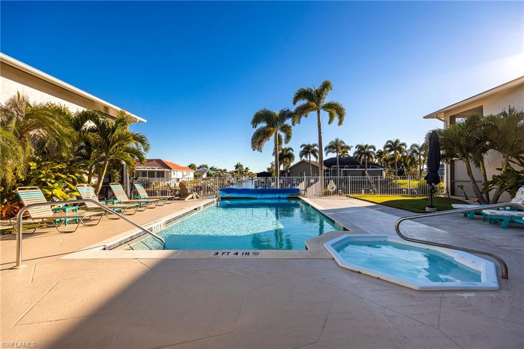 DOCKSIDE CONDO OF CAPE CORAL - Residential