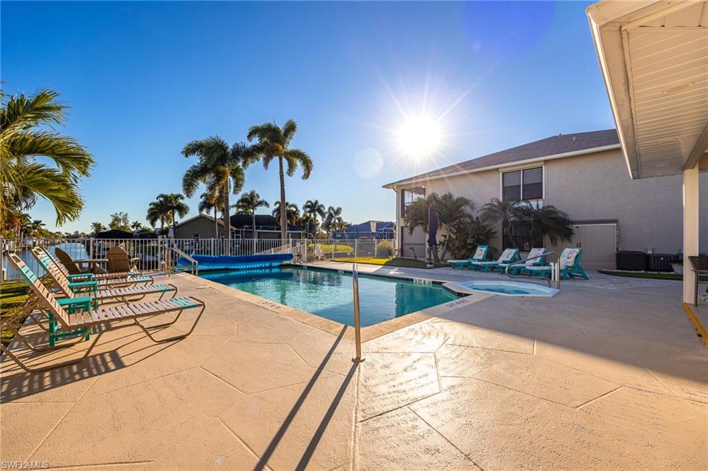 DOCKSIDE CONDO OF CAPE CORAL - Residential