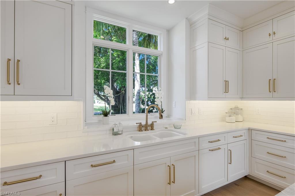 OLDE NAPLES - Residential