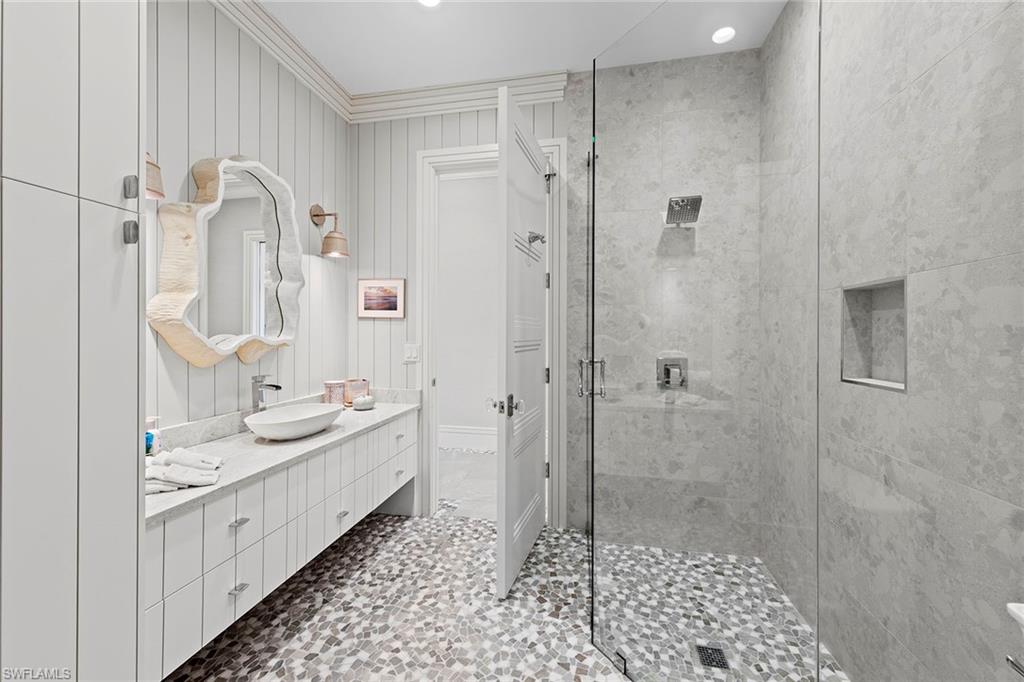 QUAIL WEST - Residential