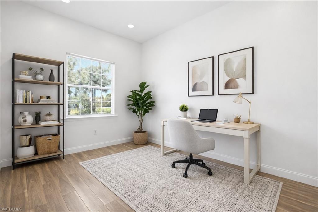 BANYAN BAY - Residential