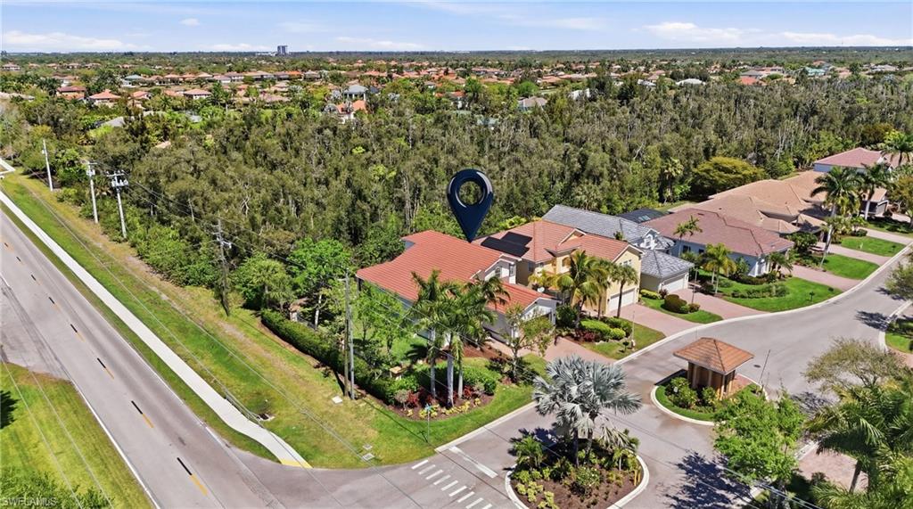 BANYAN BAY - Residential