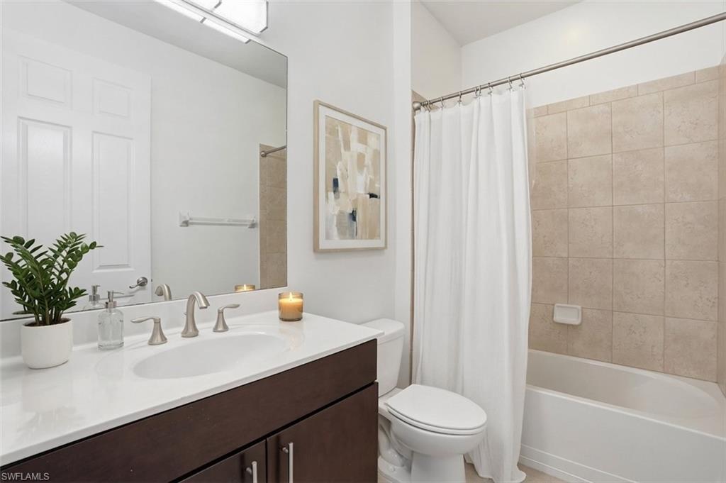 BANYAN BAY - Residential