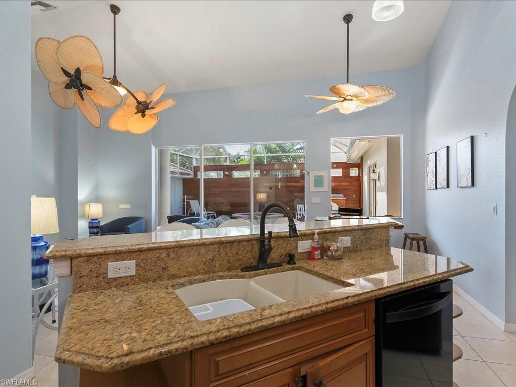 BRIARWOOD - Residential Lease