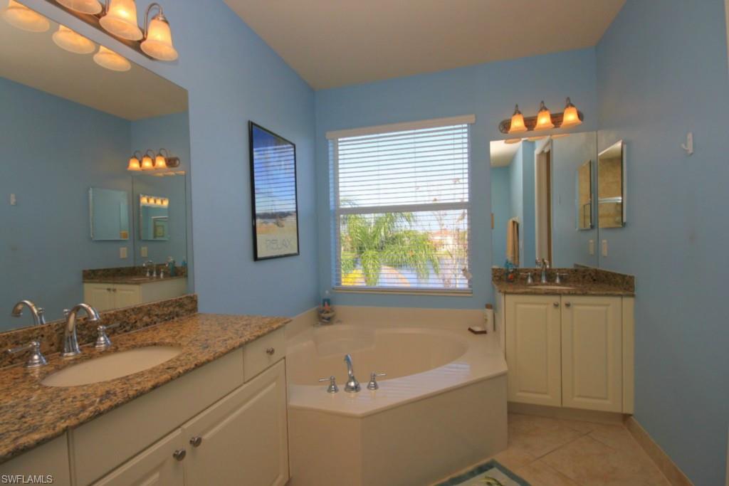 BOTANICA LAKES - Residential