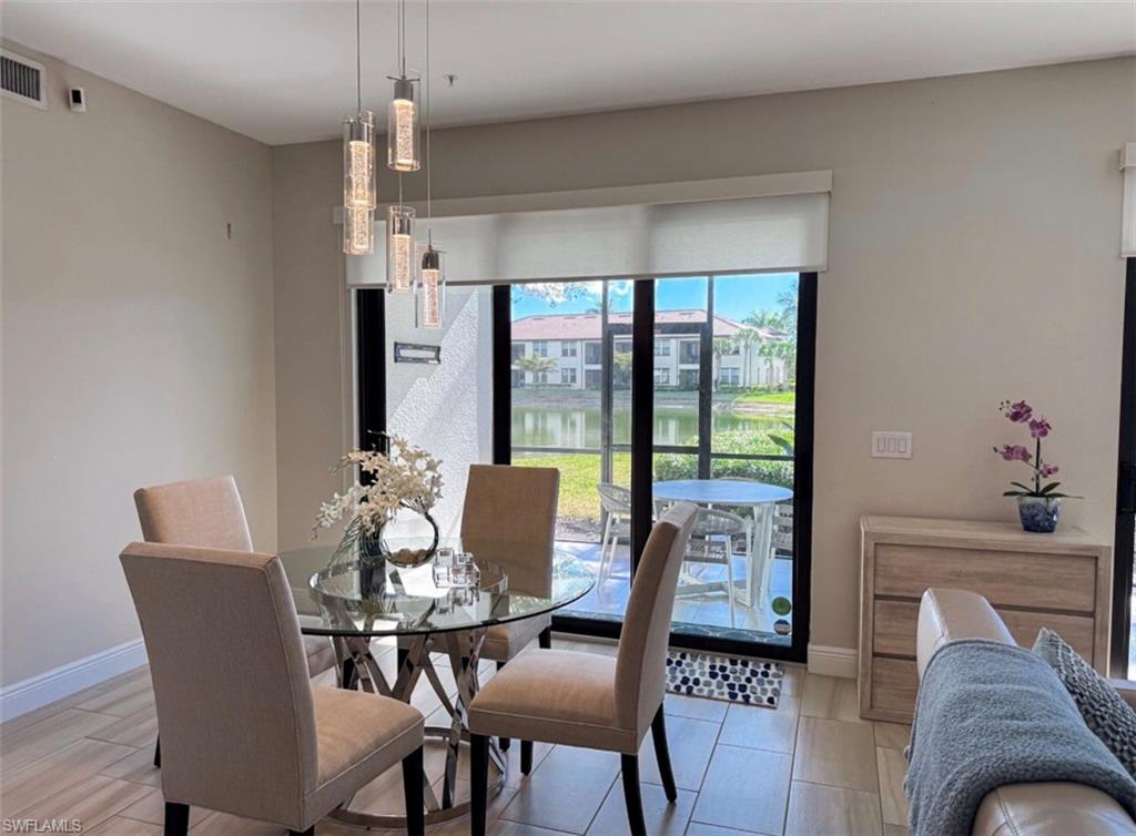 CARRIAGE HOMES AT LIVINGSTON LAKES - Residential Lease