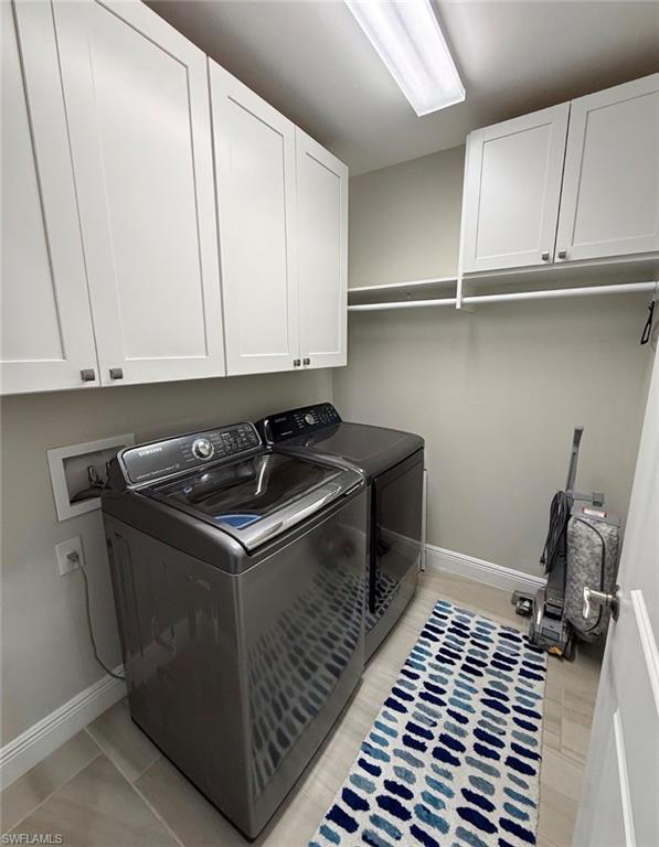 CARRIAGE HOMES AT LIVINGSTON LAKES - Residential Lease