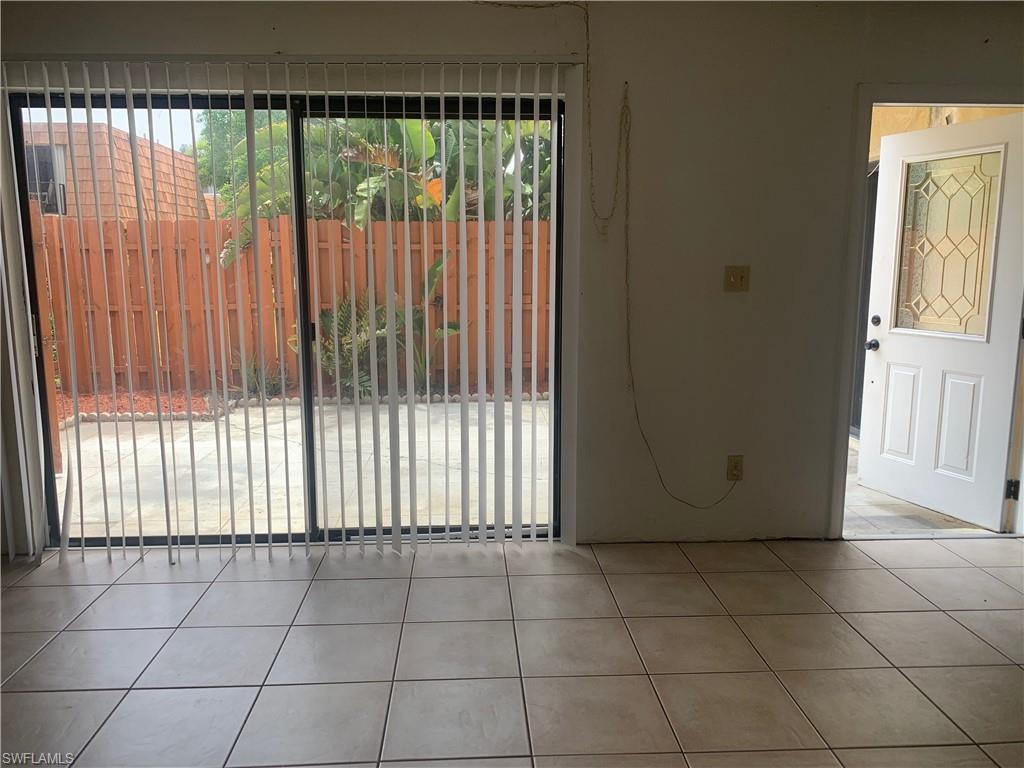 PARKWOODS TOWNHOUSE COMMUNITY - Residential