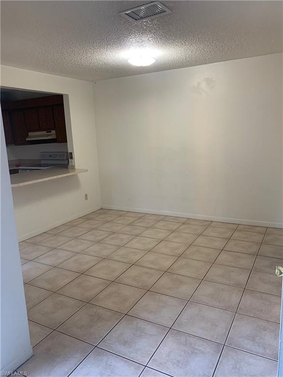 PARKWOODS TOWNHOUSE COMMUNITY - Residential