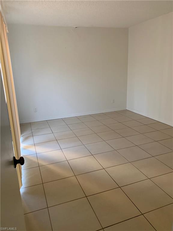 PARKWOODS TOWNHOUSE COMMUNITY - Residential