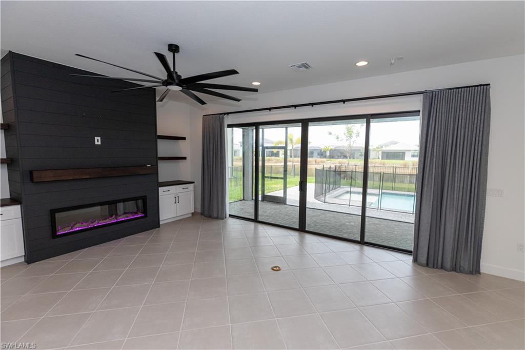 RIVERCREEK IN ESTERO - Residential