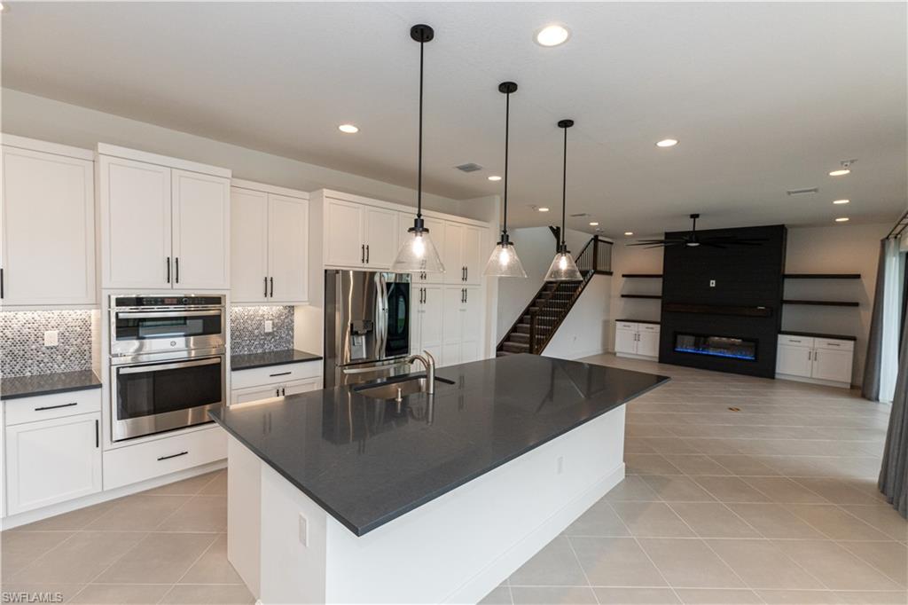 RIVERCREEK IN ESTERO - Residential