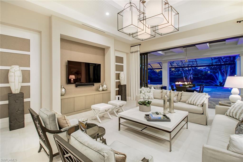 PINE RIDGE - Residential