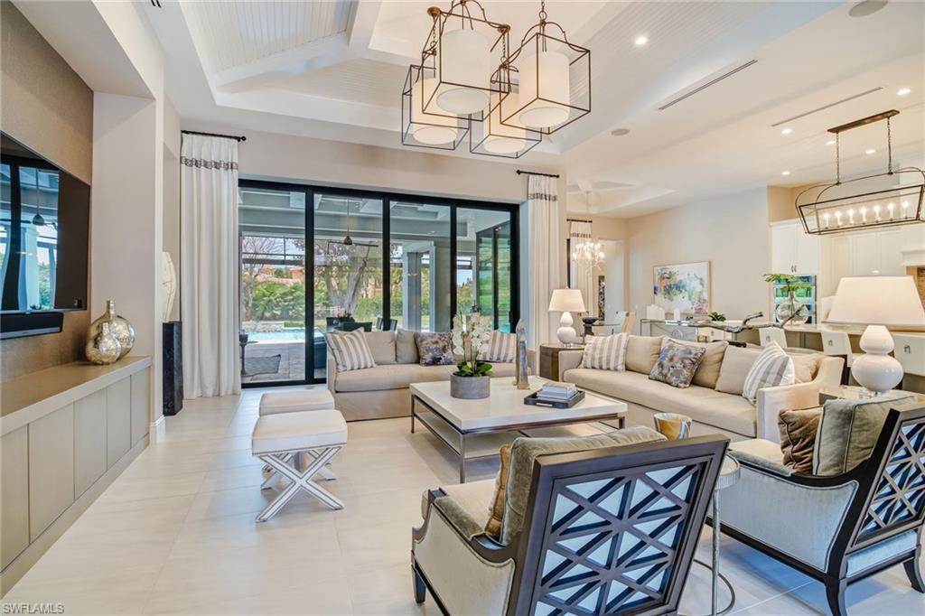 PINE RIDGE - Residential