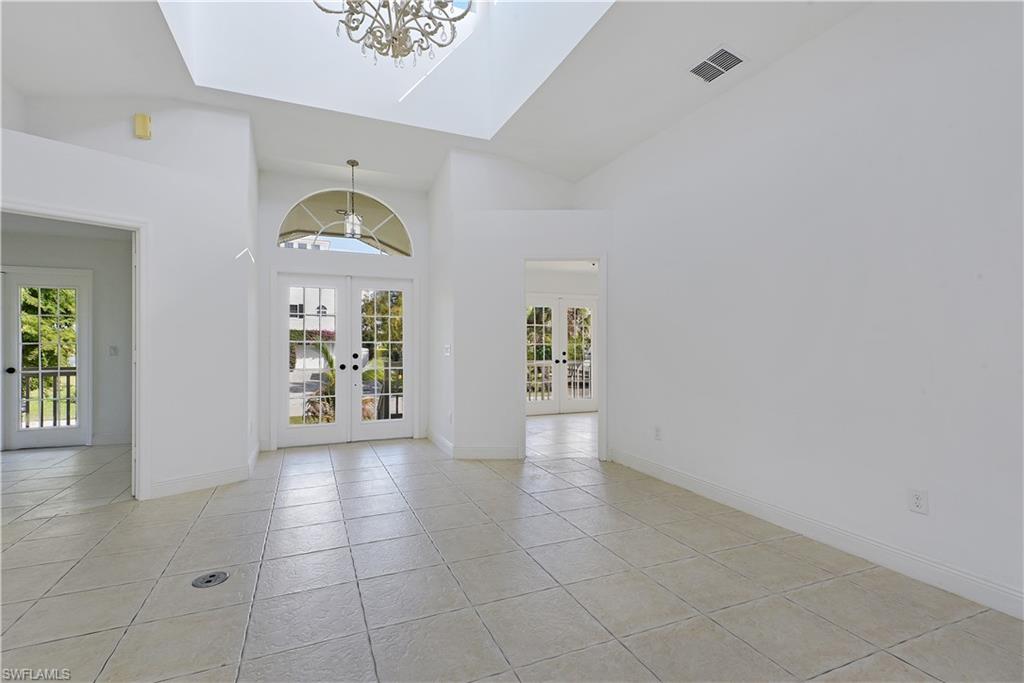 ISLES OF CAPRI - Residential