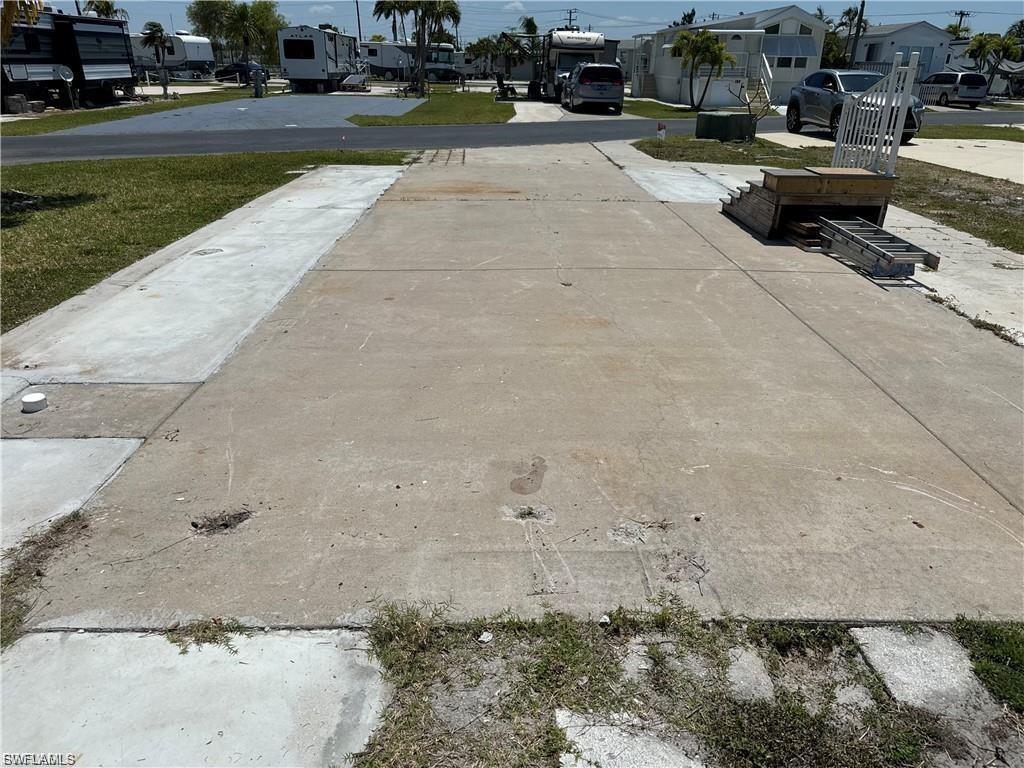 PALMETTO PALMS R V - Land