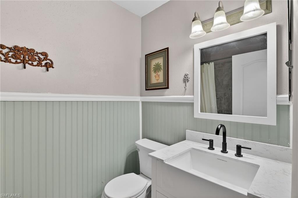 ROYAL WOODS - Residential