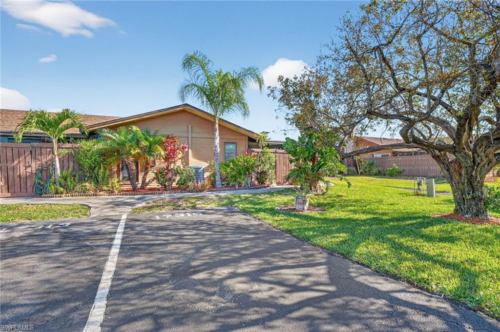 ROYAL WOODS - Residential