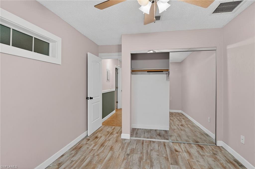 ROYAL WOODS - Residential