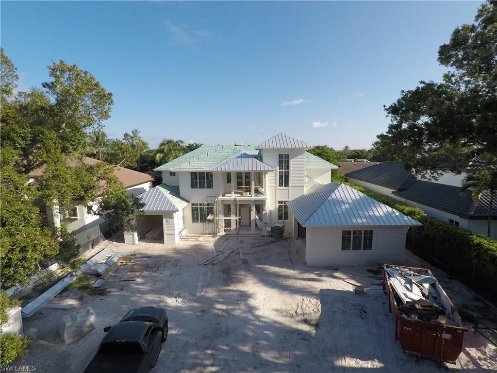 MOORINGS - Residential