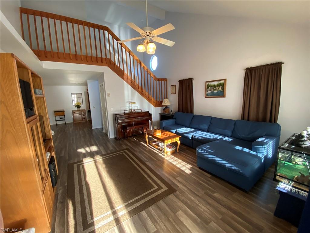 SAN CARLOS PARK - Residential