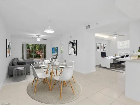 15405 Cedarwood Ln Unit 104, Naples, FL 34110 - #: 225023690