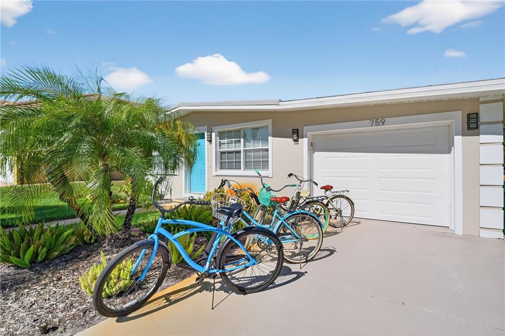 NAPLES PARK - Residential