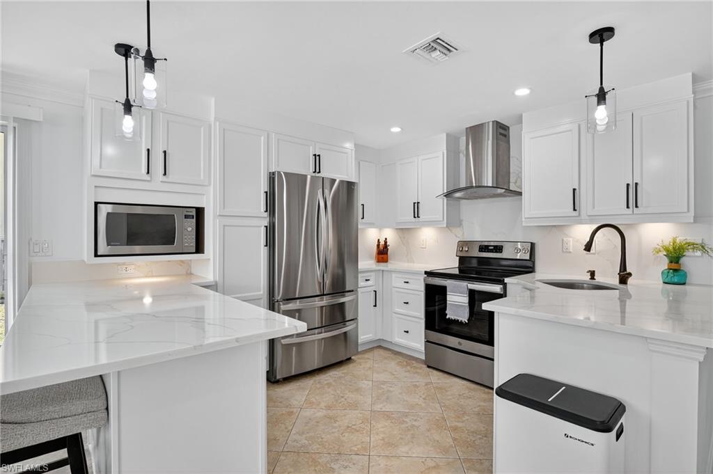 NAPLES PARK - Residential