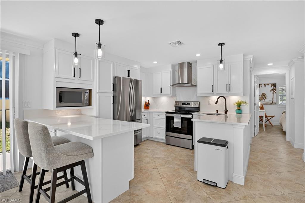 NAPLES PARK - Residential