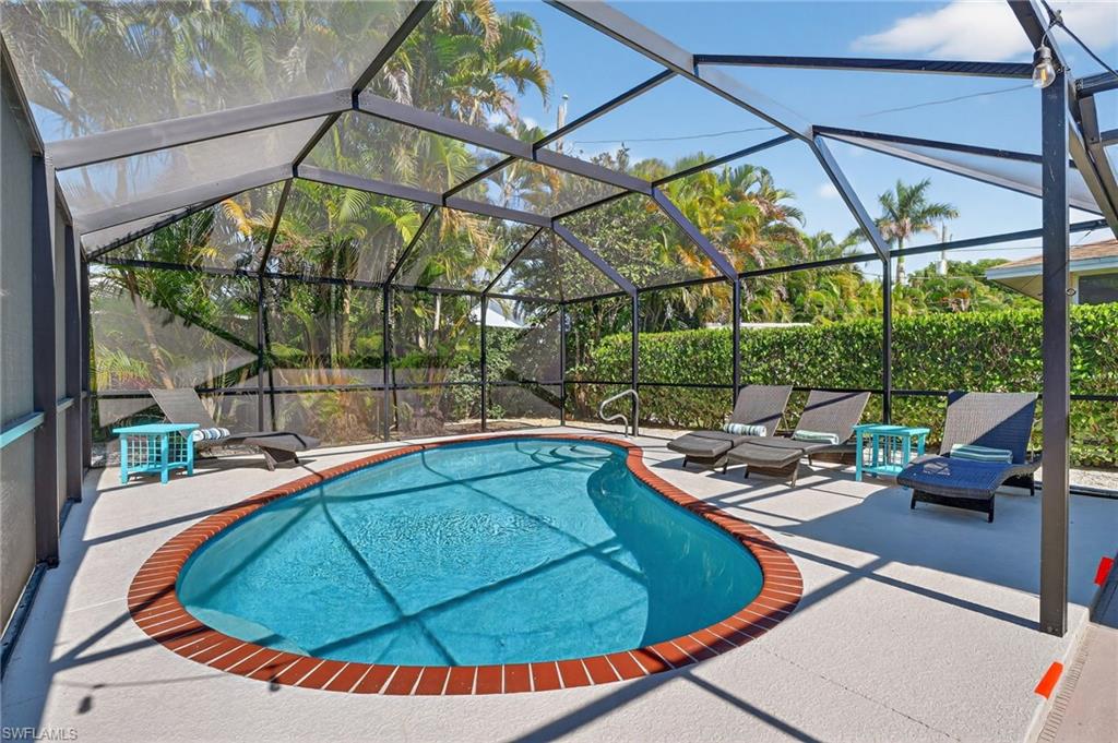 NAPLES PARK - Residential