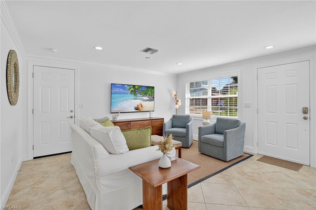 NAPLES PARK - Residential