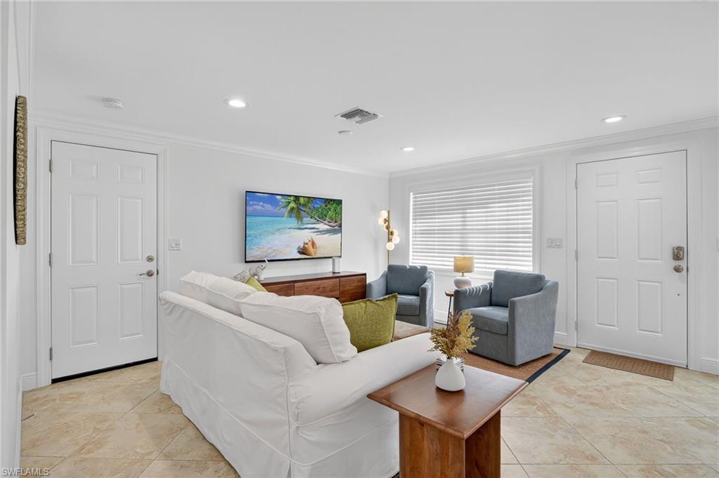 NAPLES PARK - Residential